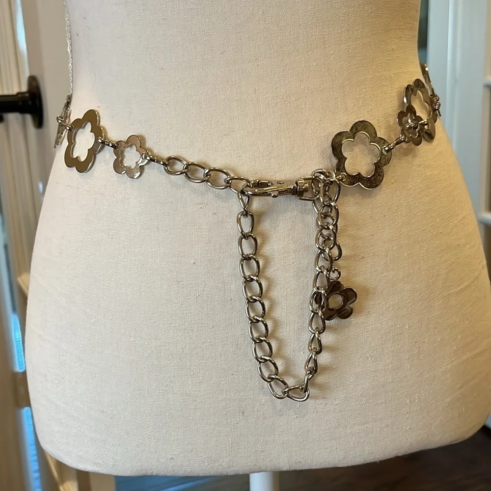 Silver Tone Boho Open Flower Concho Metal Chain Link Belt OS One Size